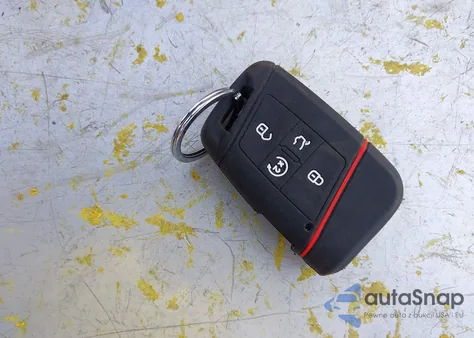 2021 Volkswagen Tiguan 2.0T Se/2.0T Se R-Line Black/2.0T Sel z USA, uszkodzony, nr VIN 3VV2B7AX5MM021616